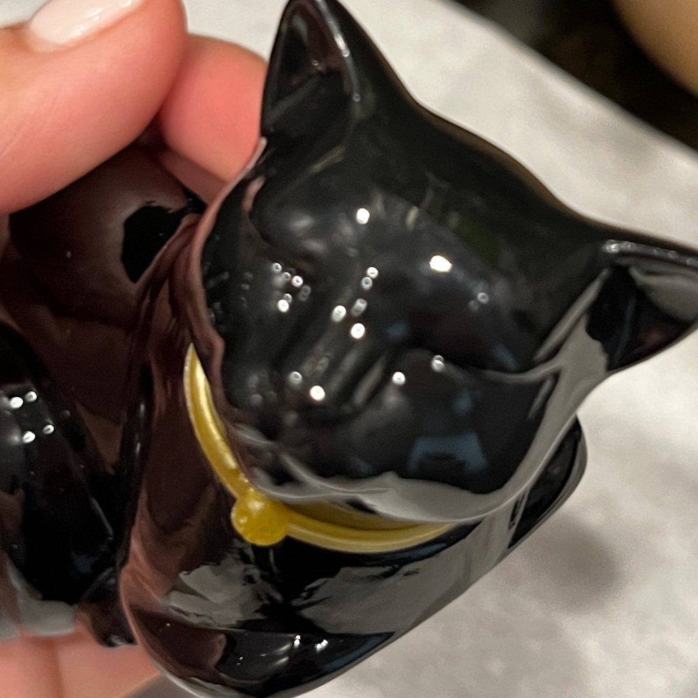 Vintage Here's My Heart Rare Avon Black Cat Cologne Perfume Bottle 1/2 full. - Picture 3 of 9